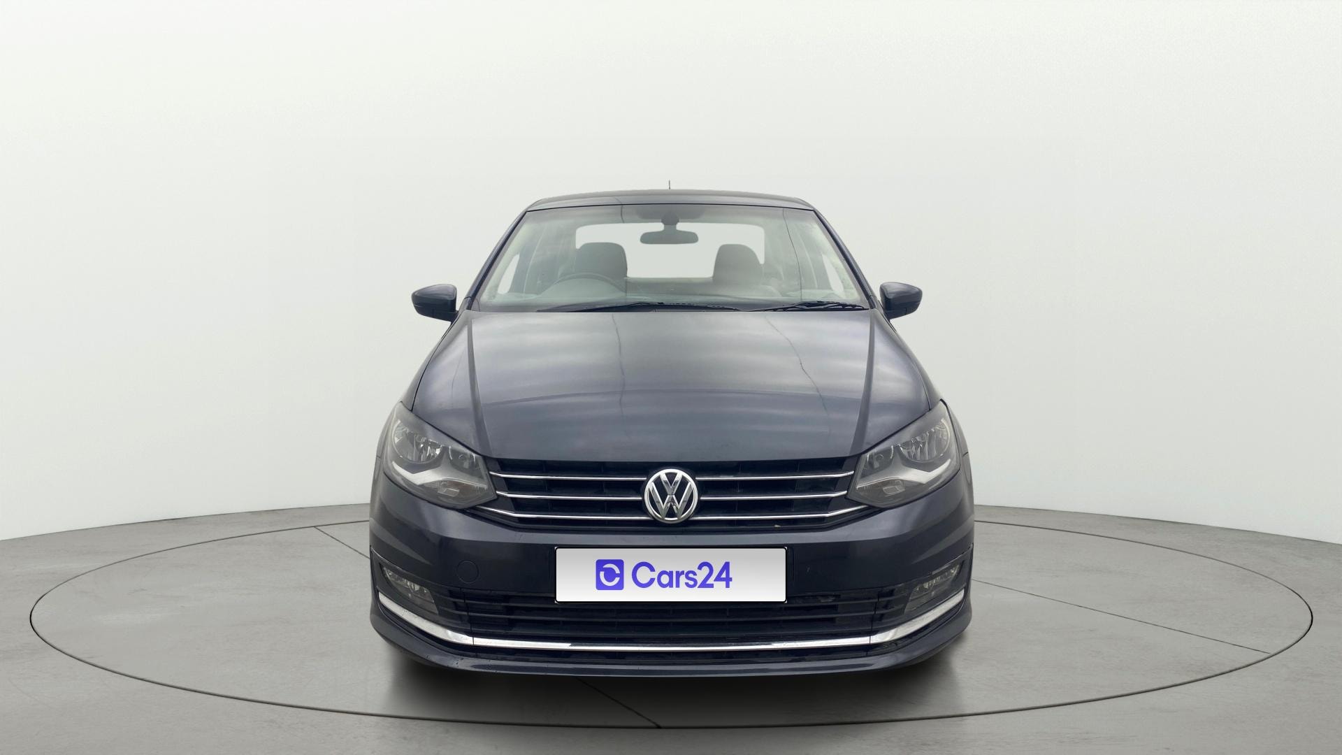 View 2019 Volkswagen Vento 1.2 L TSI Comfortline Petrol AT Image 1 Used 2019 Volkswagen Vento 1.2 L TSI Comfortline Petrol AT Image 1