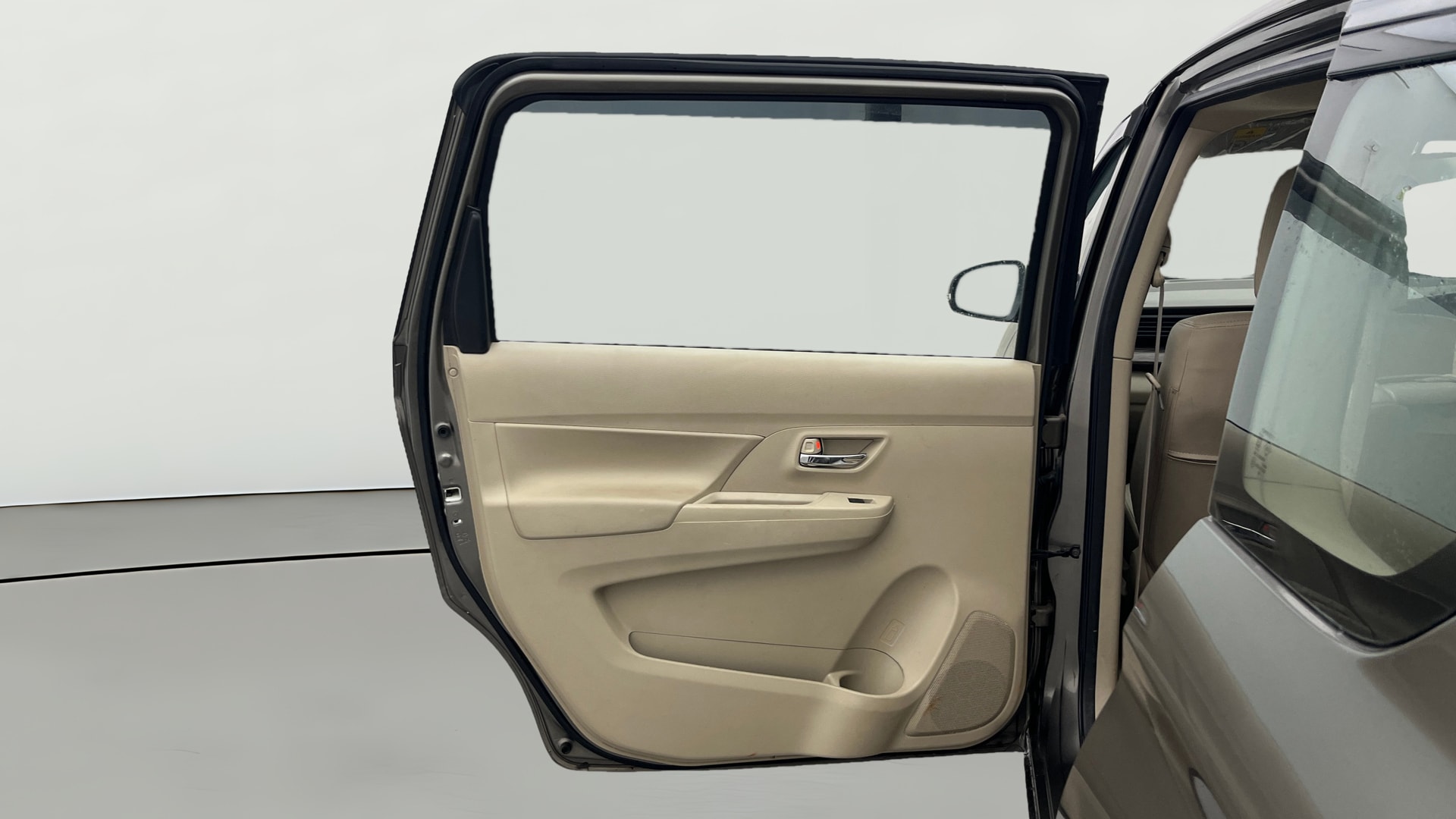 View 2021 Maruti Suzuki 1000 Base Variant Image 23 Used 2021 Maruti Suzuki 1000 Base Variant Image 23