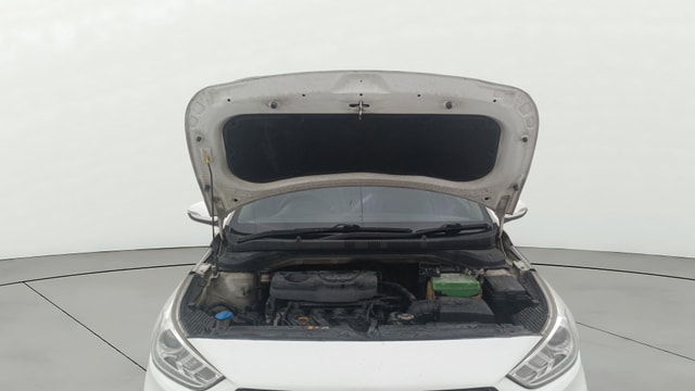 View Hyundai Verna Image 34 Used Hyundai Verna Image 34