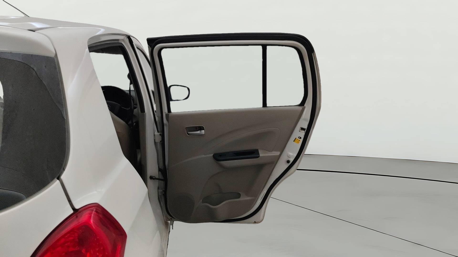 View 2016 Maruti Suzuki 1000 Base Variant Image 7 Used 2016 Maruti Suzuki 1000 Base Variant Image 7
