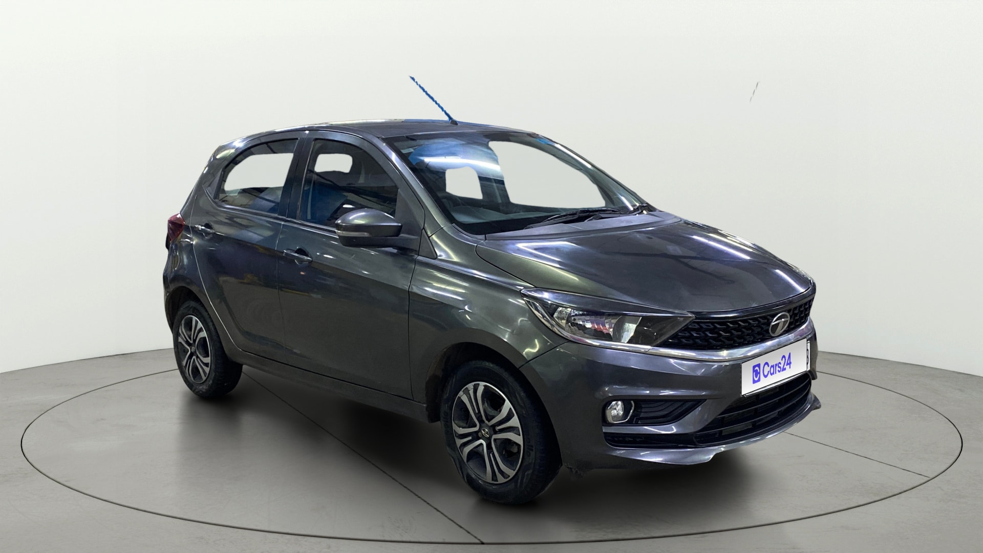 View 2021 Tata Tiago Revotorq XB Image 21 Used 2021 Tata Tiago Revotorq XB Image 21