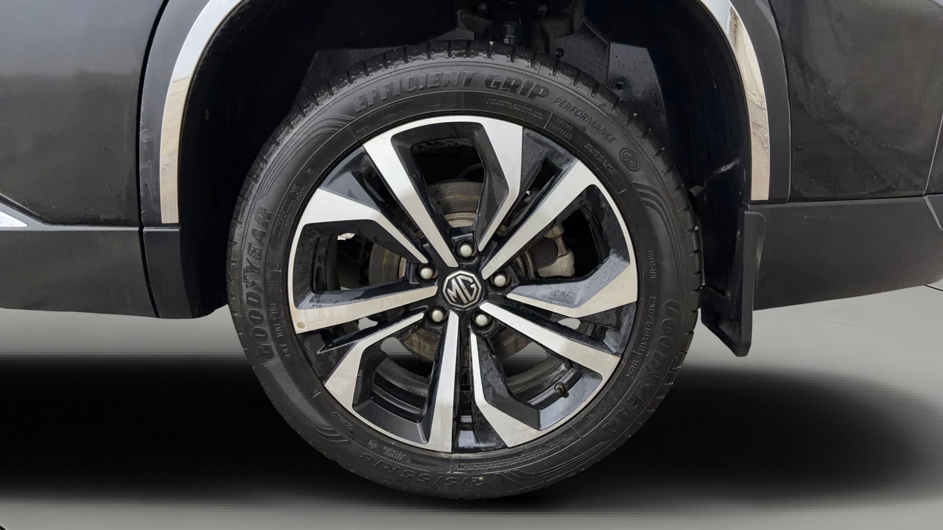 View 2024 MG Hector Plus Savvy Pro 7 Seater CVT Petrol Image 8 Used 2024 MG Hector Plus Savvy Pro 7 Seater CVT Petrol Image 8