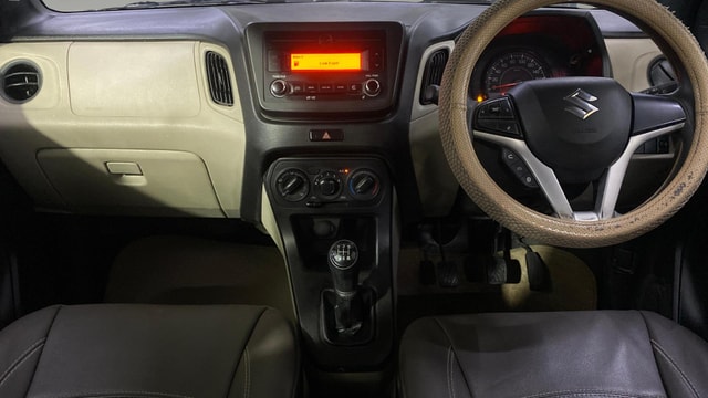 View Maruti Suzuki 1000 Image 17 Used Maruti Suzuki 1000 Image 17