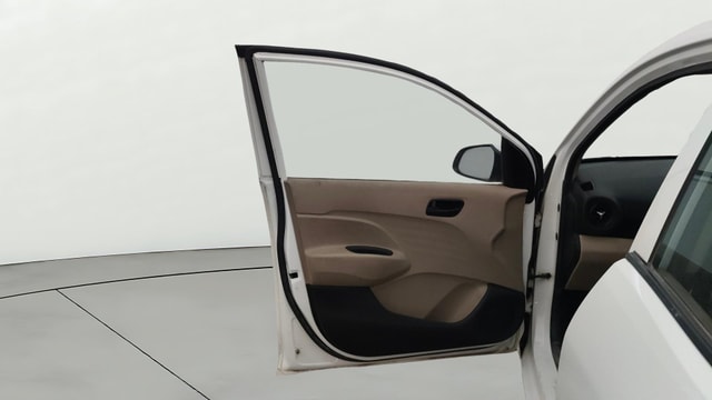 View Hyundai New Santro Image 30 Used Hyundai New Santro Image 30