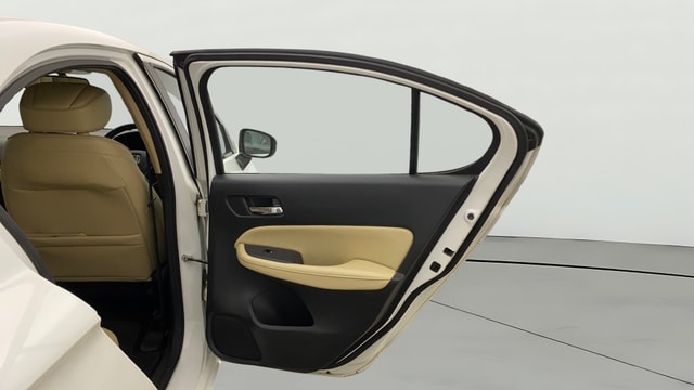 View Honda City ZX Image 8 Used Honda City ZX Image 8