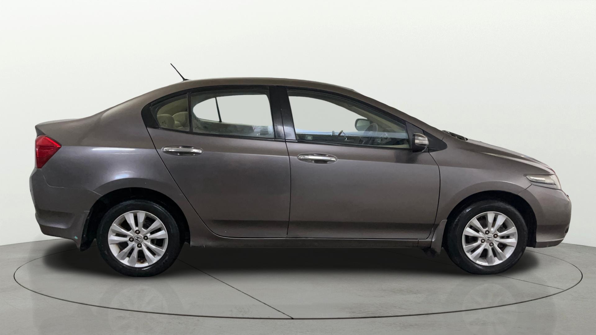 View 2012 Honda City ZX MT Diesel Anniversary Edition Image 8 Used 2012 Honda City ZX MT Diesel Anniversary Edition Image 8