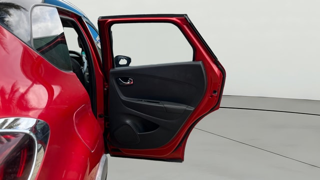 View Renault Captur Image 8 Used Renault Captur Image 8