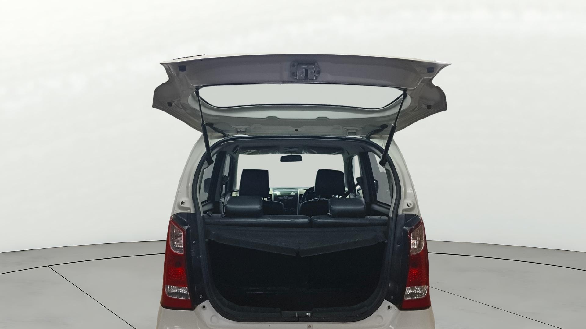 View 2015 Maruti Suzuki 1000 Base Variant Image 16 Used 2015 Maruti Suzuki 1000 Base Variant Image 16