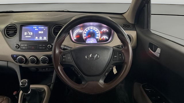 View Hyundai Grand i10 Image 20 Used Hyundai Grand i10 Image 20