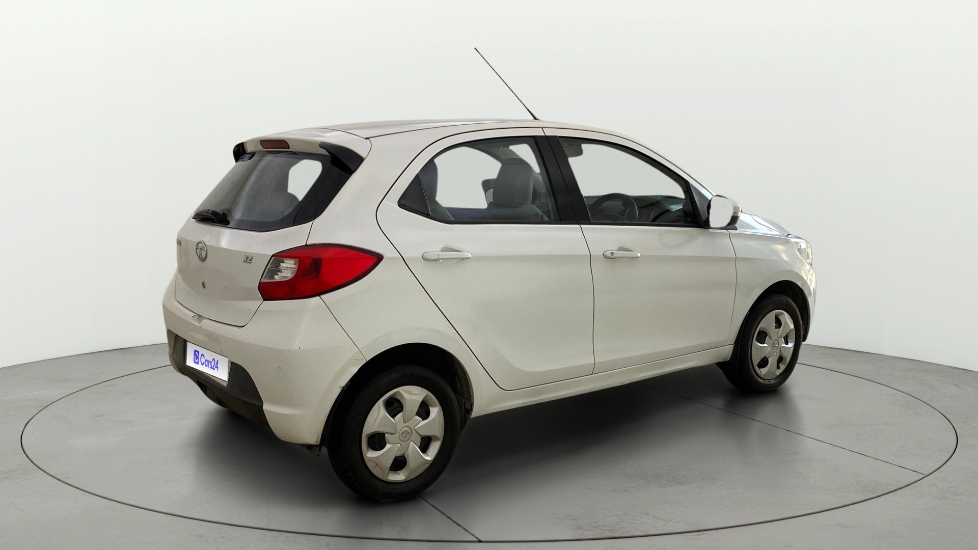 View 2016 Tata Tiago Revotorq XB Image 42 Used 2016 Tata Tiago Revotorq XB Image 42
