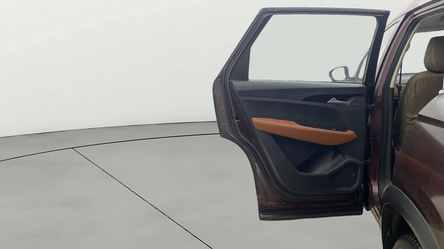 View MG Hector Plus Image 16 Used MG Hector Plus Image 16