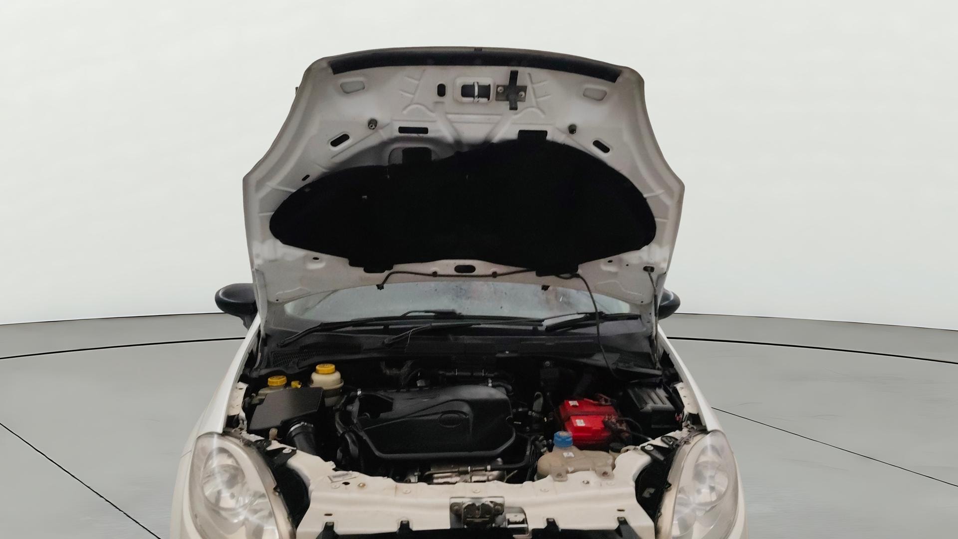 View 2013 Fiat Linea 1.4L Active Fire Petrol Image 33 Used 2013 Fiat Linea 1.4L Active Fire Petrol Image 33