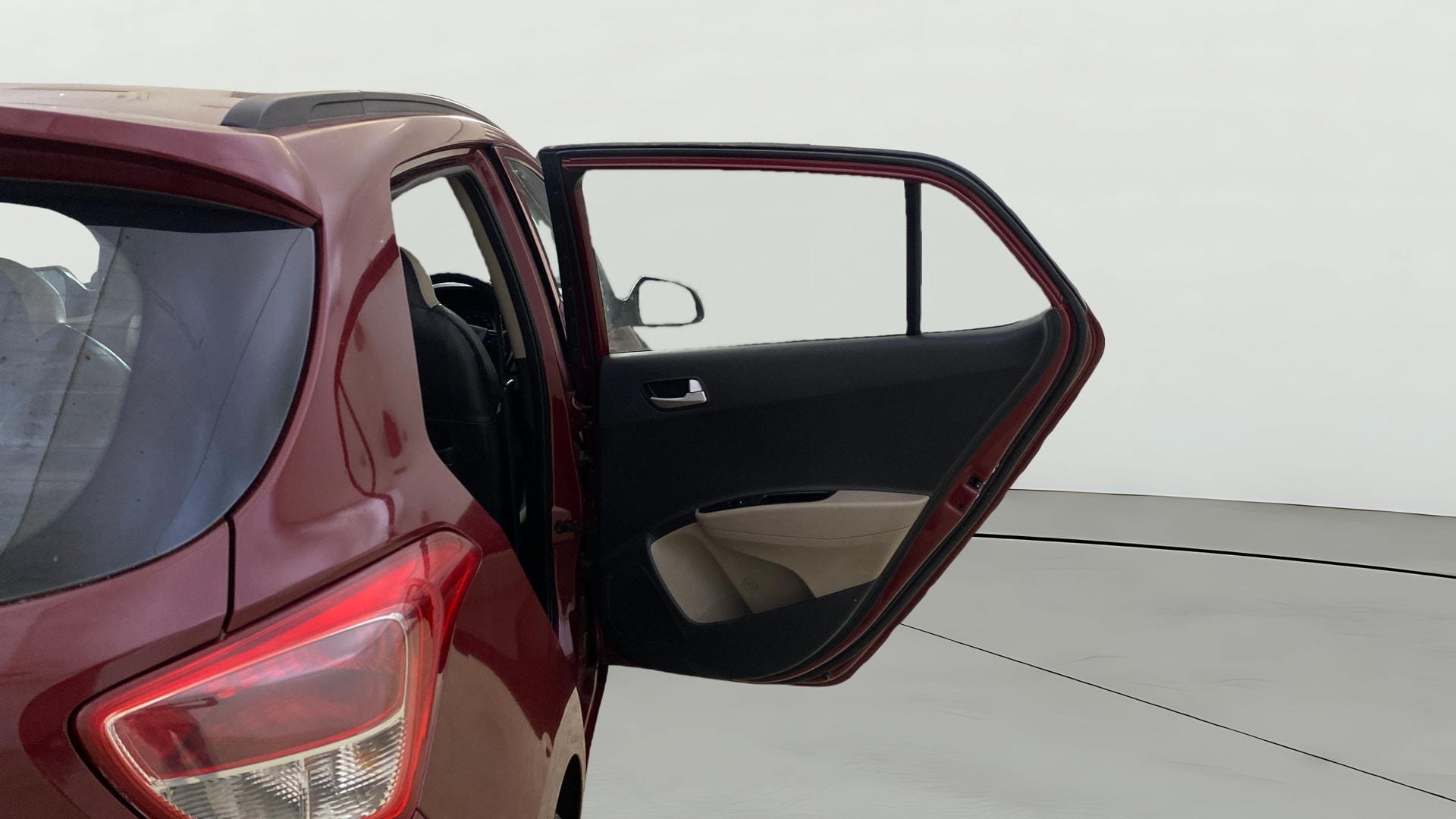 View 2014 Hyundai Grand i10 Asta AT 1.2 Kappa VTVT Image 7 Used 2014 Hyundai Grand i10 Asta AT 1.2 Kappa VTVT Image 7