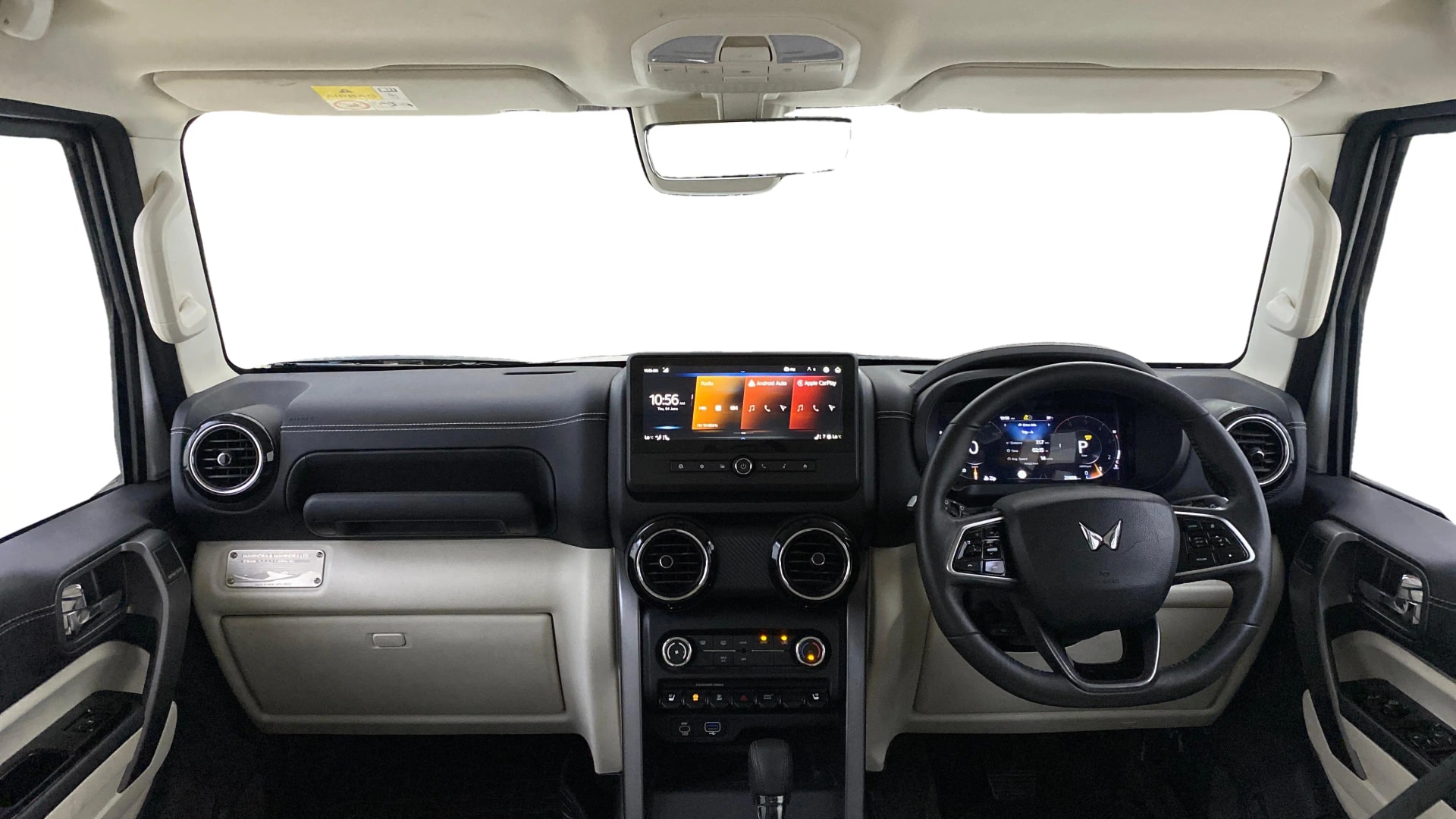 View 2025 Mahindra Thar Roxx AX7L Diesel 2WD AT Image 16 Used 2025 Mahindra Thar Roxx AX7L Diesel 2WD AT Image 16