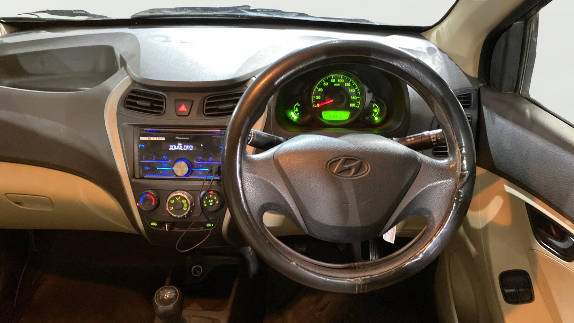 View 2018 Hyundai EON Era Plus Image 20 Used 2018 Hyundai EON Era Plus Image 20