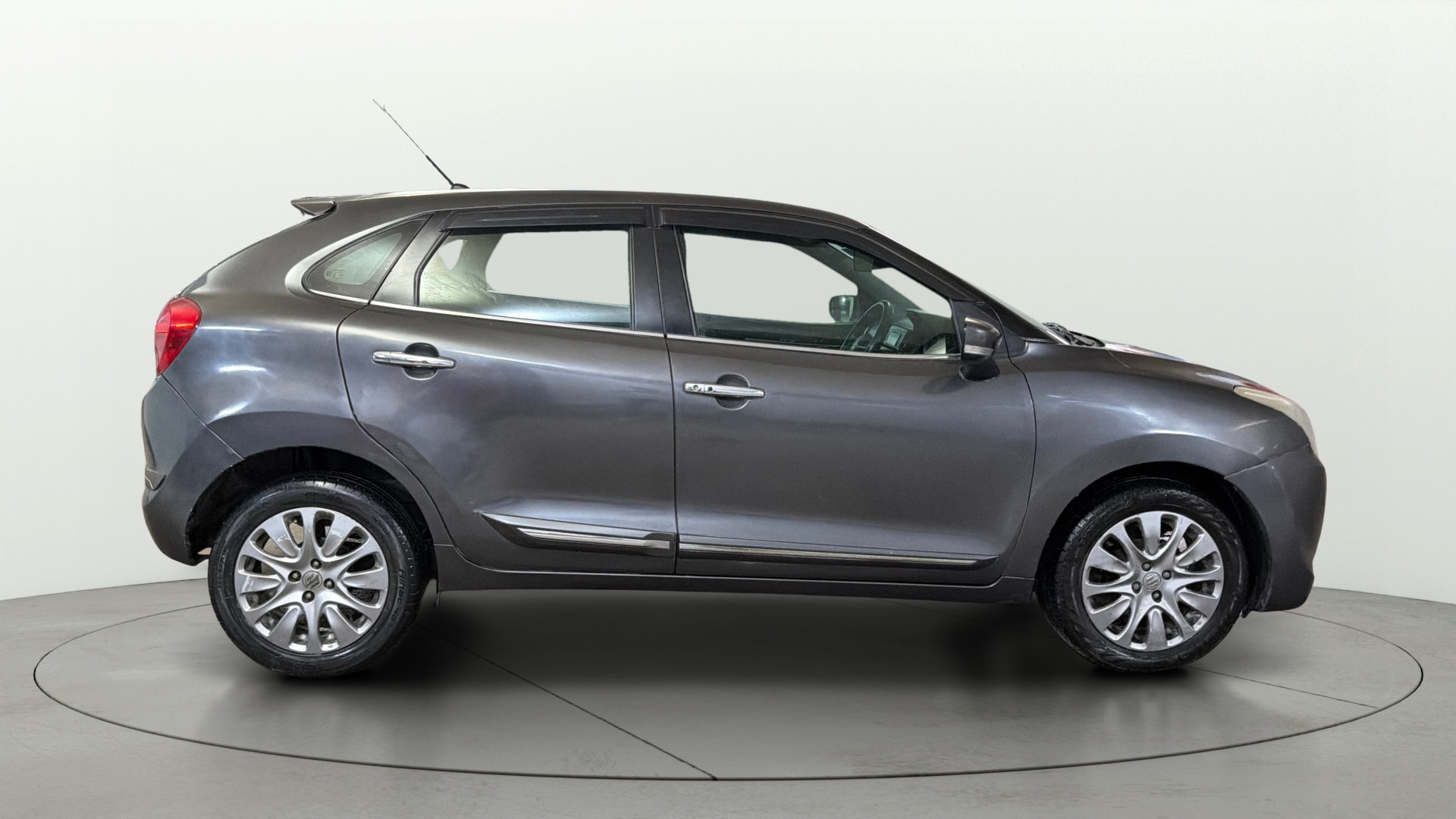 View 2017 Maruti Suzuki 1000 Base Variant Image 8 Used 2017 Maruti Suzuki 1000 Base Variant Image 8