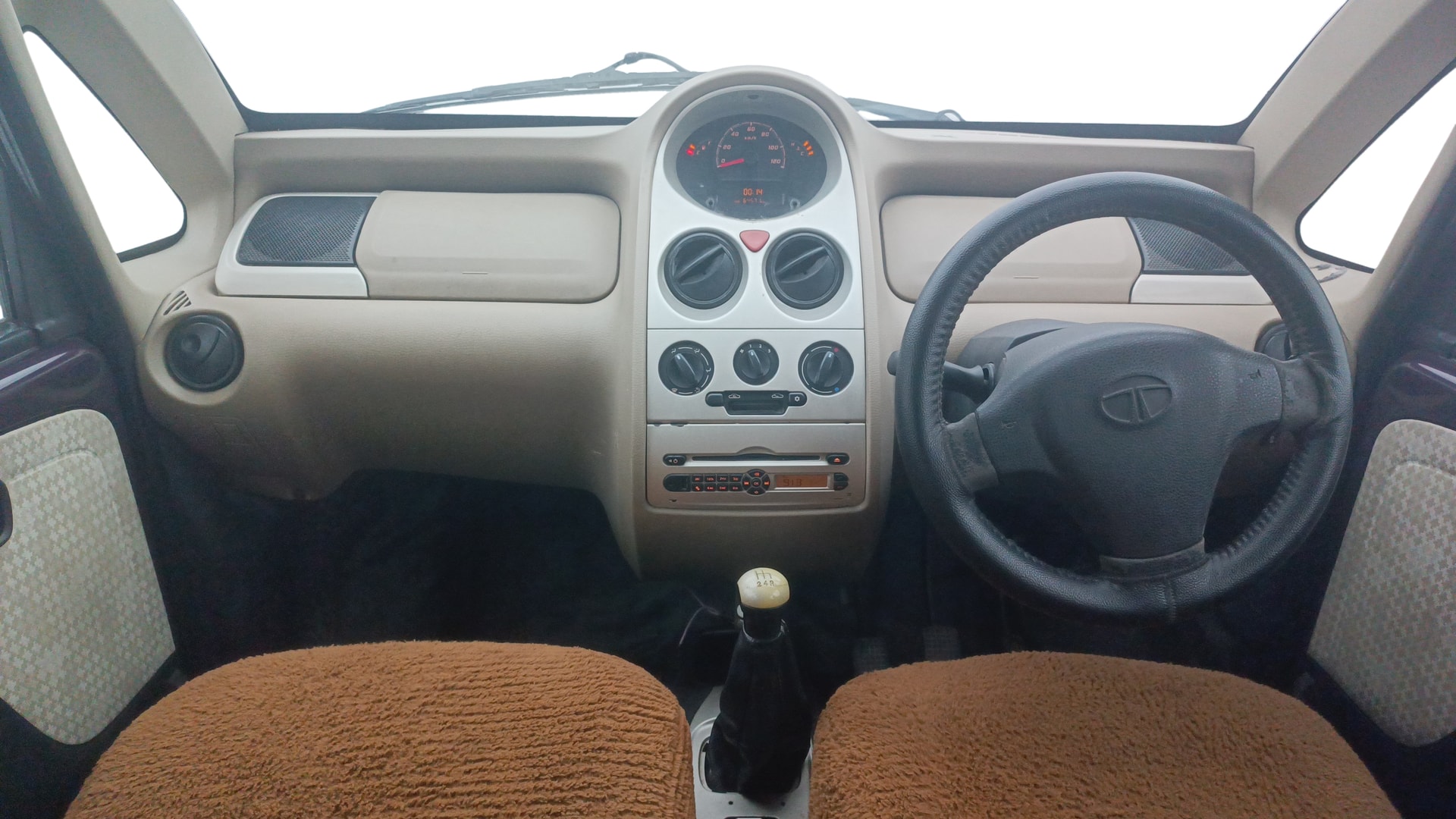 View 2014 Tata Nano Twist XT Image 15 Used 2014 Tata Nano Twist XT Image 15