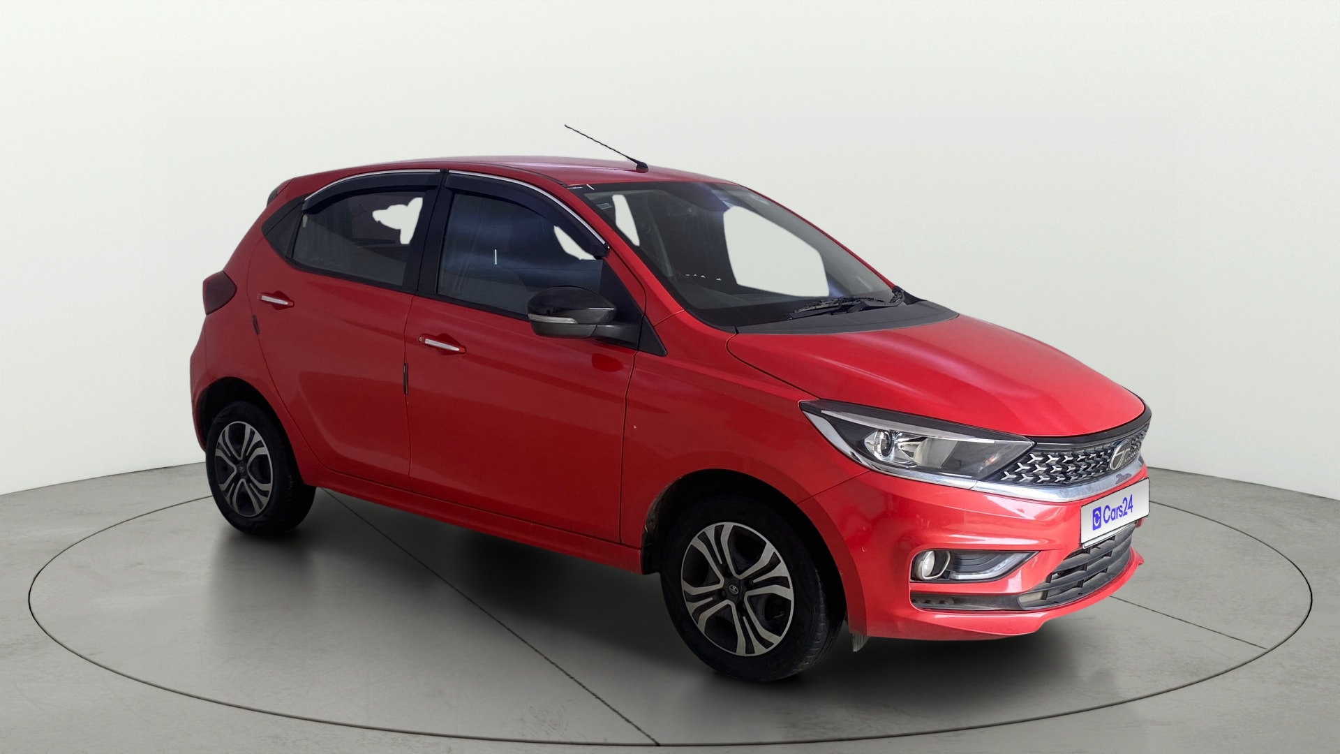 View 2024 Tata Tiago Revotorq XB Image 21 Used 2024 Tata Tiago Revotorq XB Image 21
