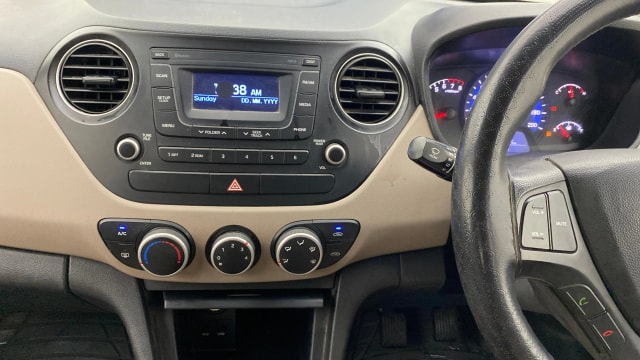 View Hyundai Xcent Image 17 Used Hyundai Xcent Image 17