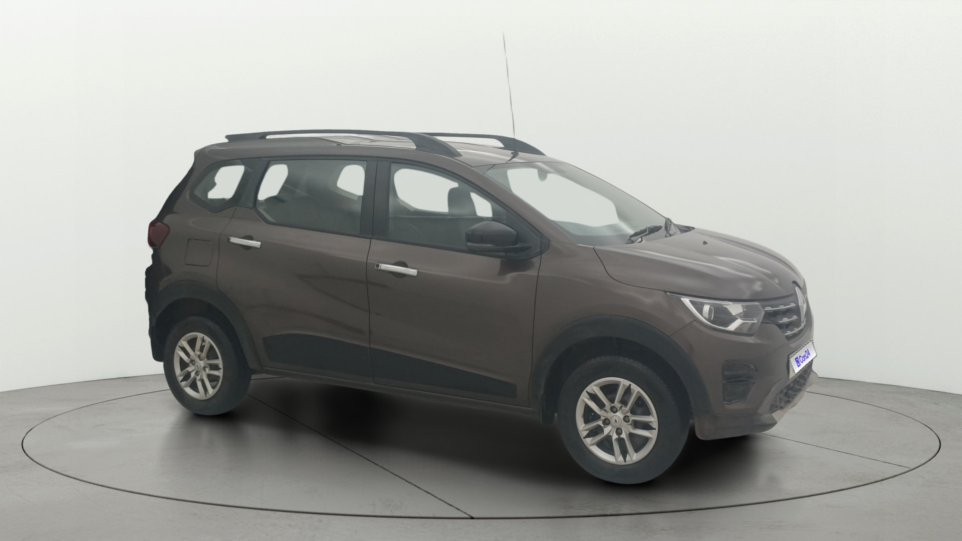 View 2021 Renault Triber RXT Image 14 Used 2021 Renault Triber RXT Image 14