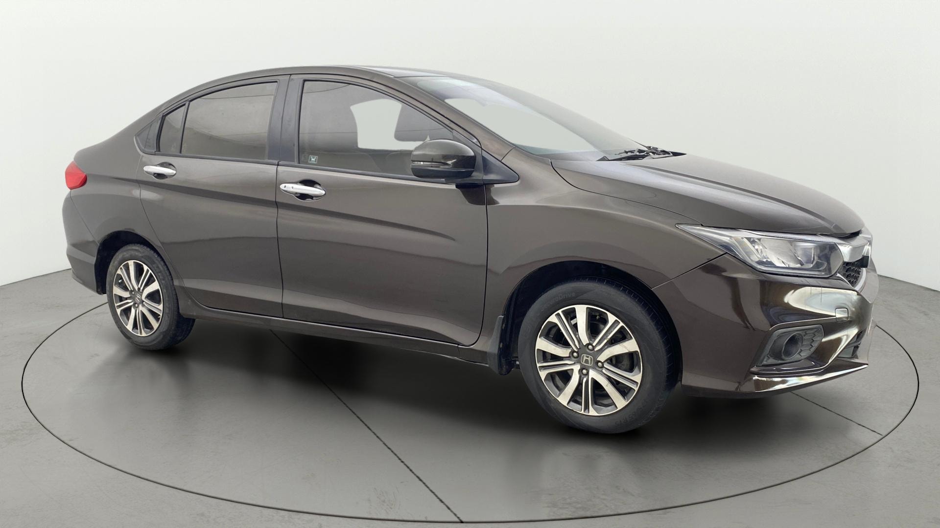 View 2019 Honda City ZX MT Diesel Anniversary Edition Image 22 Used 2019 Honda City ZX MT Diesel Anniversary Edition Image 22