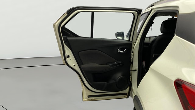 View Nissan Kicks Image 22 Used Nissan Kicks Image 22