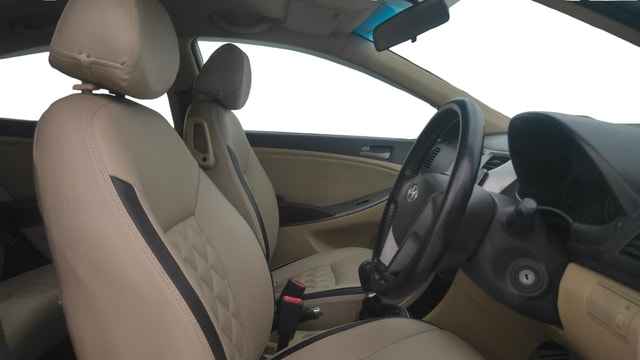 View Hyundai Fluidic Verna Image 16 Used Hyundai Fluidic Verna Image 16
