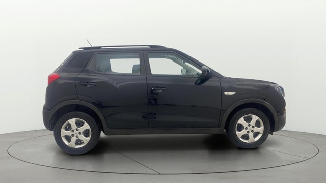 View Mahindra XUV300 Image 8 Used Mahindra XUV300 Image 8
