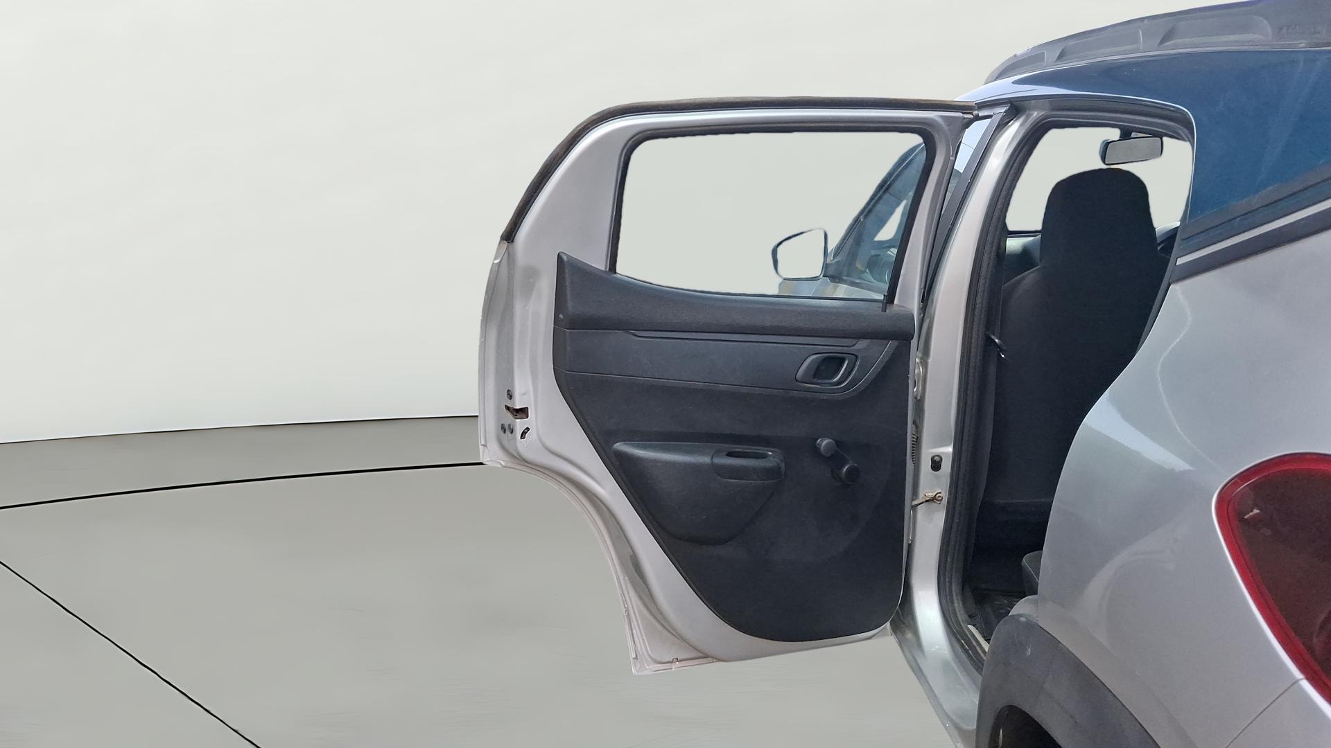 View 2020 Renault Kwid RXL 1.0 BS IV Image 14 Used 2020 Renault Kwid RXL 1.0 BS IV Image 14