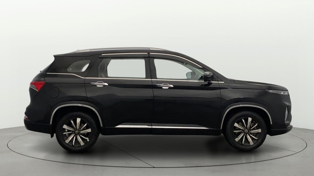 View MG Hector Plus Image 29 Used MG Hector Plus Image 29