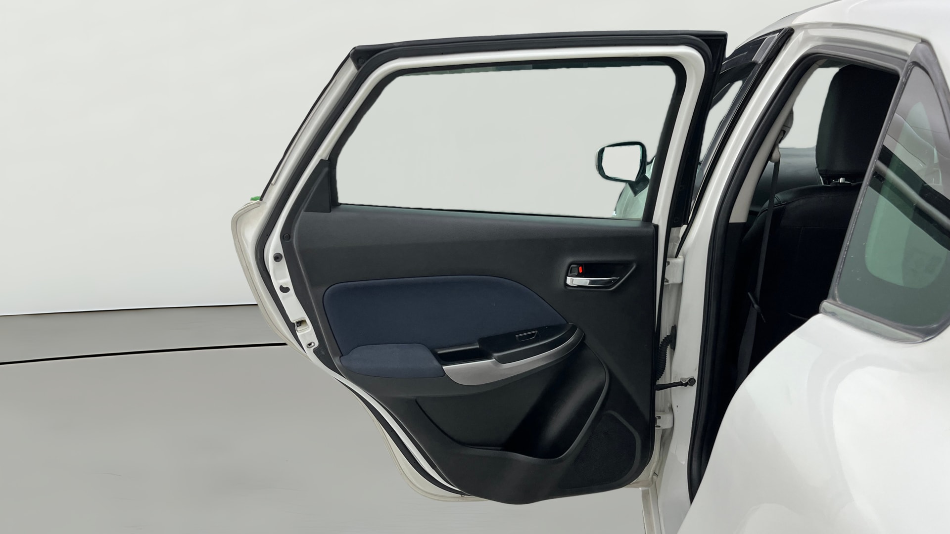 View 2021 Maruti Suzuki 1000 Base Variant Image 22 Used 2021 Maruti Suzuki 1000 Base Variant Image 22
