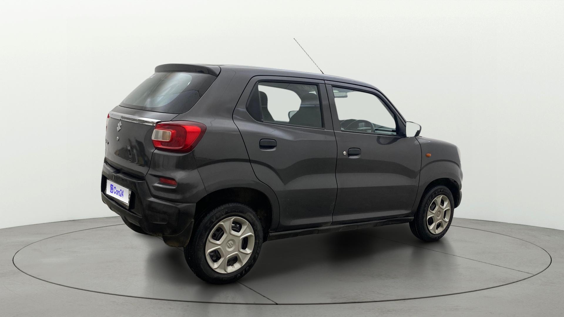 View 2024 Maruti Suzuki 1000 Base Variant Image 42 Used 2024 Maruti Suzuki 1000 Base Variant Image 42