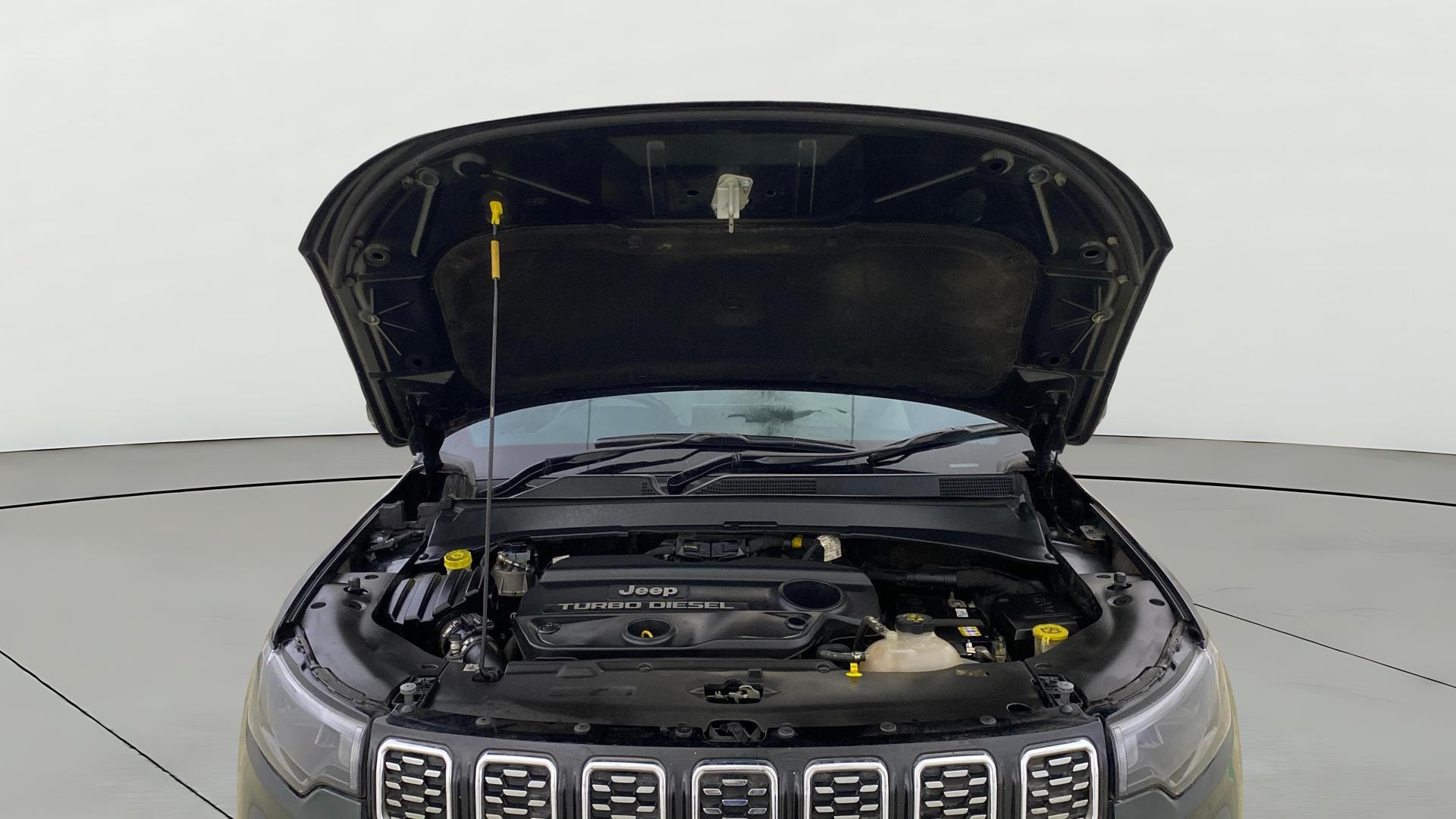 View 2023 Jeep Compass Limited 1.4 Multi AIR Petrol DDCT AT BS IV Image 34 Used 2023 Jeep Compass Limited 1.4 Multi AIR Petrol DDCT AT BS IV Image 34