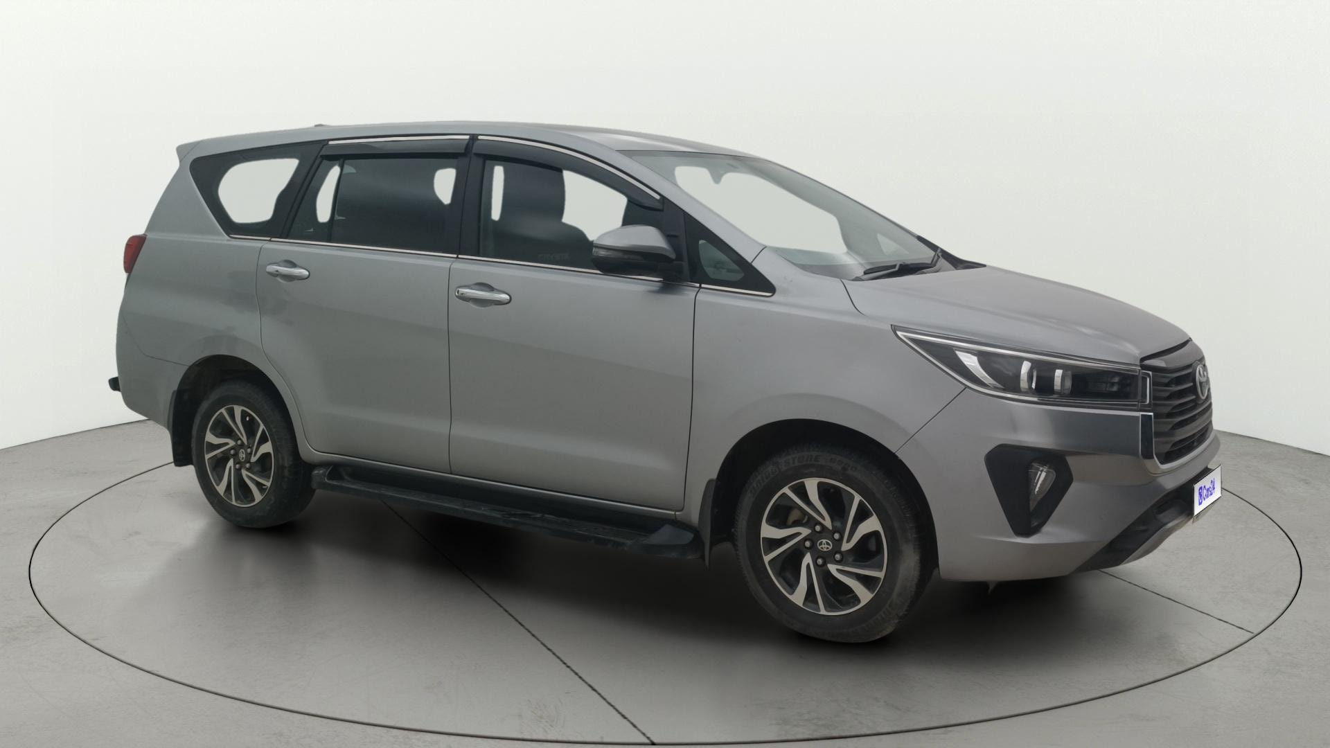 View 2022 Toyota Innova Crysta 2.4 VX MT 8-Seater BS IV Image 15 Used 2022 Toyota Innova Crysta 2.4 VX MT 8-Seater BS IV Image 15