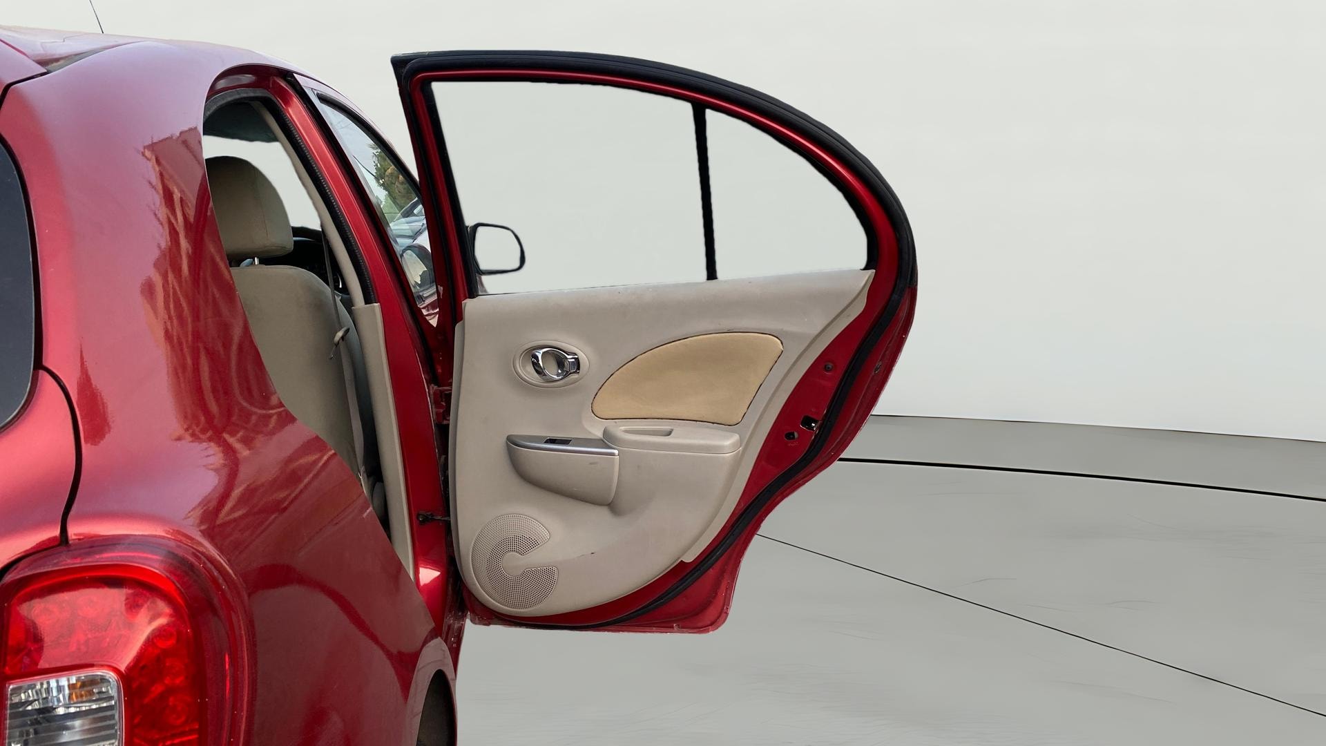 View 2016 Nissan Micra XV (CVT) Image 7 Used 2016 Nissan Micra XV (CVT) Image 7