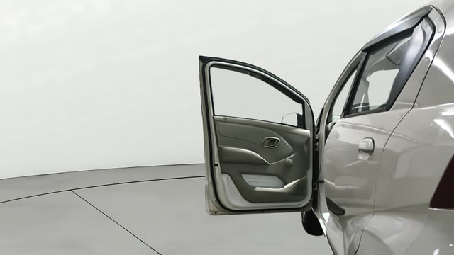 View Datsun Go Image 30 Used Datsun Go Image 30