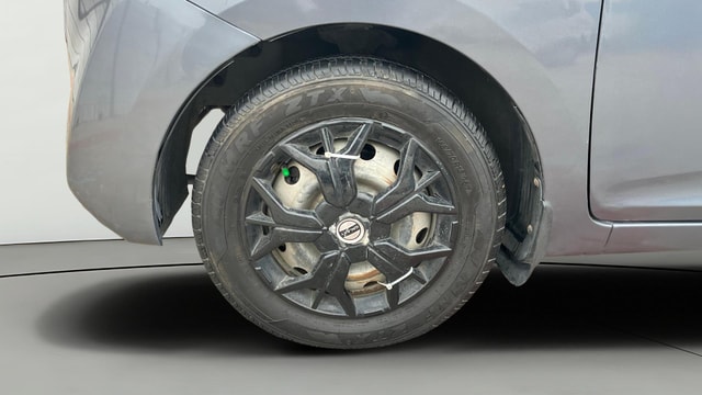 View Hyundai EON Image 27 Used Hyundai EON Image 27