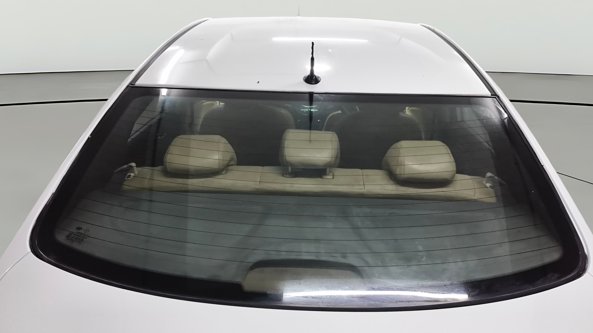 View 2013 Hyundai Fluidic Verna 1.6 VTVT SX Image 4 Used 2013 Hyundai Fluidic Verna 1.6 VTVT SX Image 4