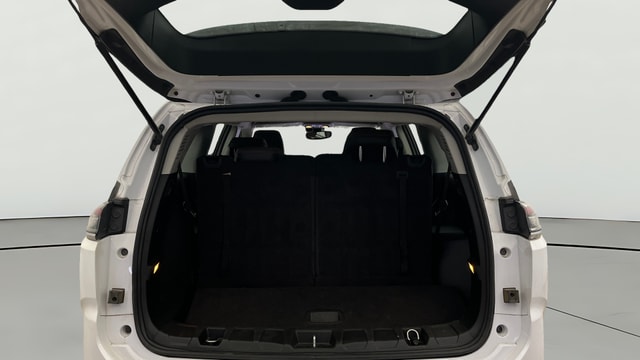 View Jeep Meridian Image 39 Used Jeep Meridian Image 39