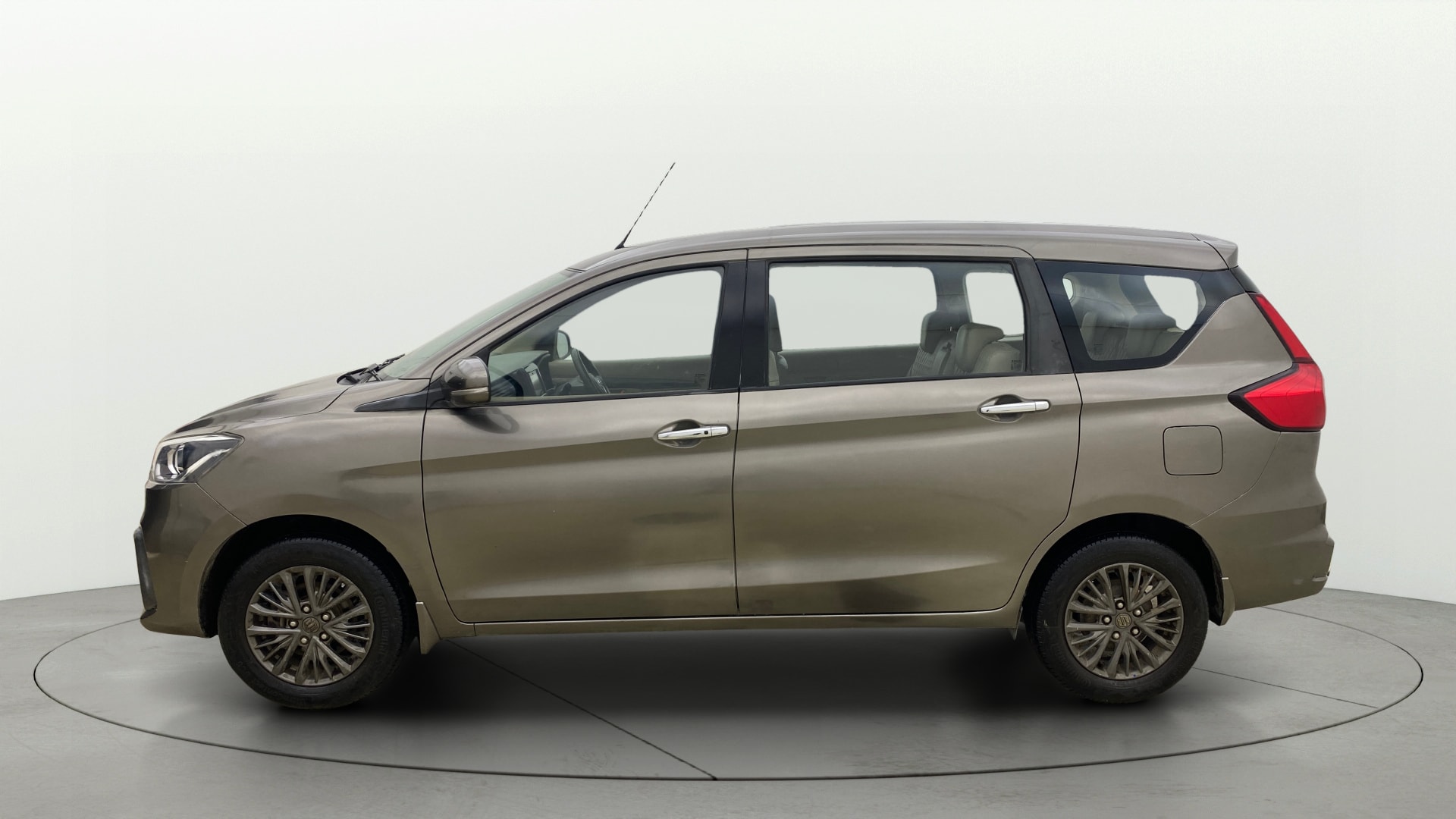 View 2019 Maruti Suzuki 1000 Base Variant Image 5 Used 2019 Maruti Suzuki 1000 Base Variant Image 5