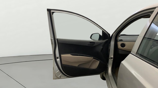 View Hyundai Grand i10 Image 35 Used Hyundai Grand i10 Image 35