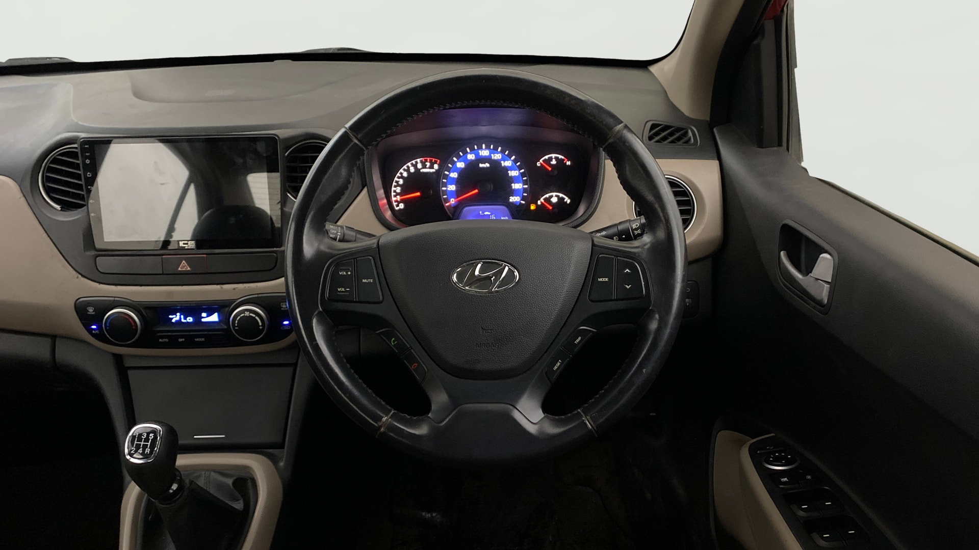 View 2014 Hyundai Xcent SX Petrol Image 12 Used 2014 Hyundai Xcent SX Petrol Image 12