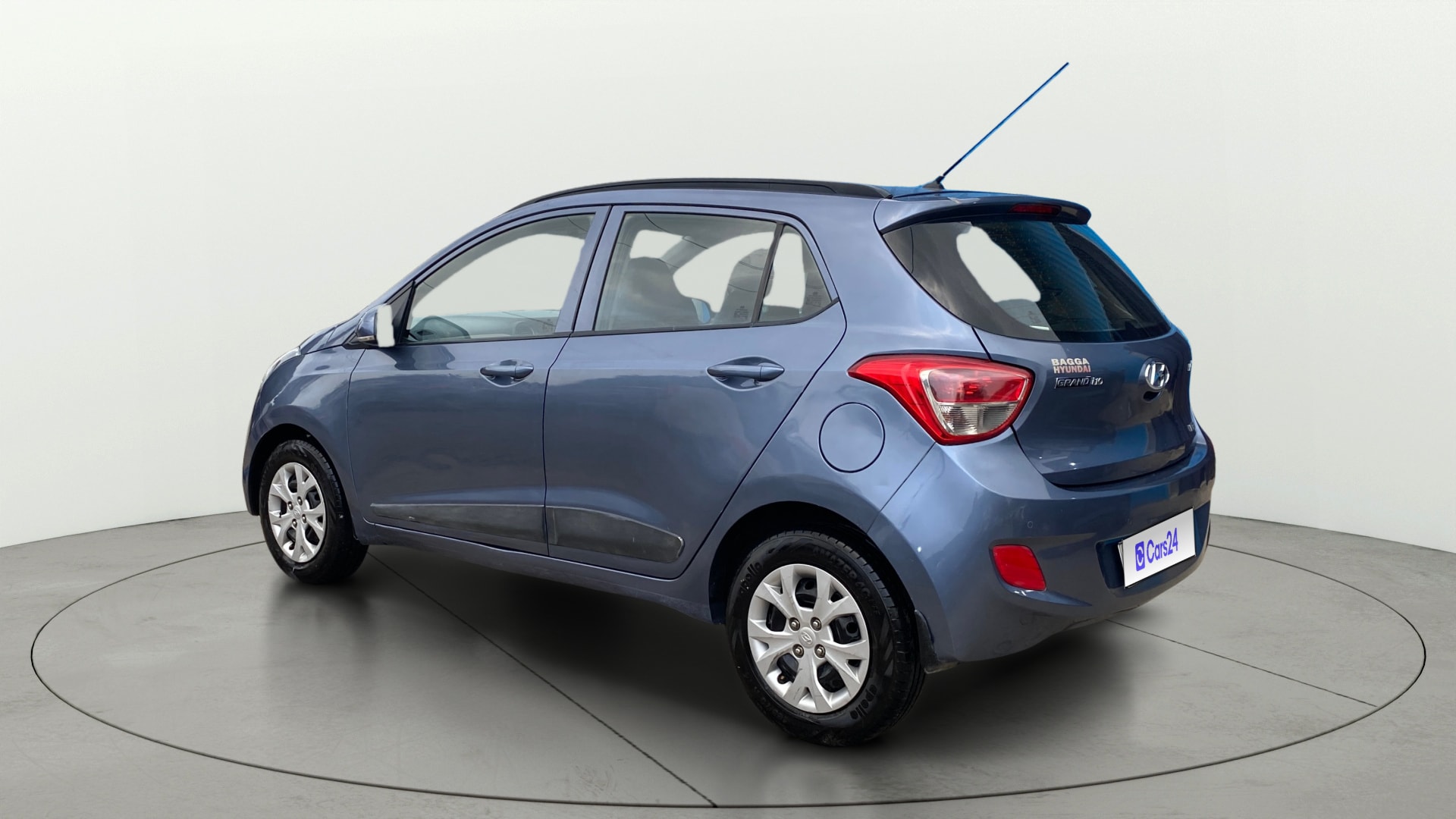 View 2016 Hyundai Grand i10 Sportz 1.2 Kappa Image 2 Used 2016 Hyundai Grand i10 Sportz 1.2 Kappa Image 2