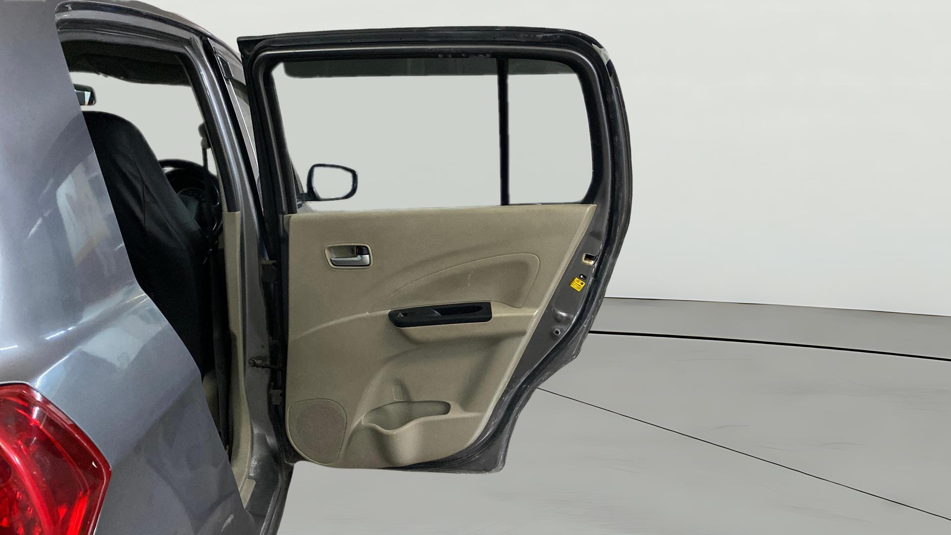 View 2018 Maruti Suzuki 1000 Base Variant Image 7 Used 2018 Maruti Suzuki 1000 Base Variant Image 7