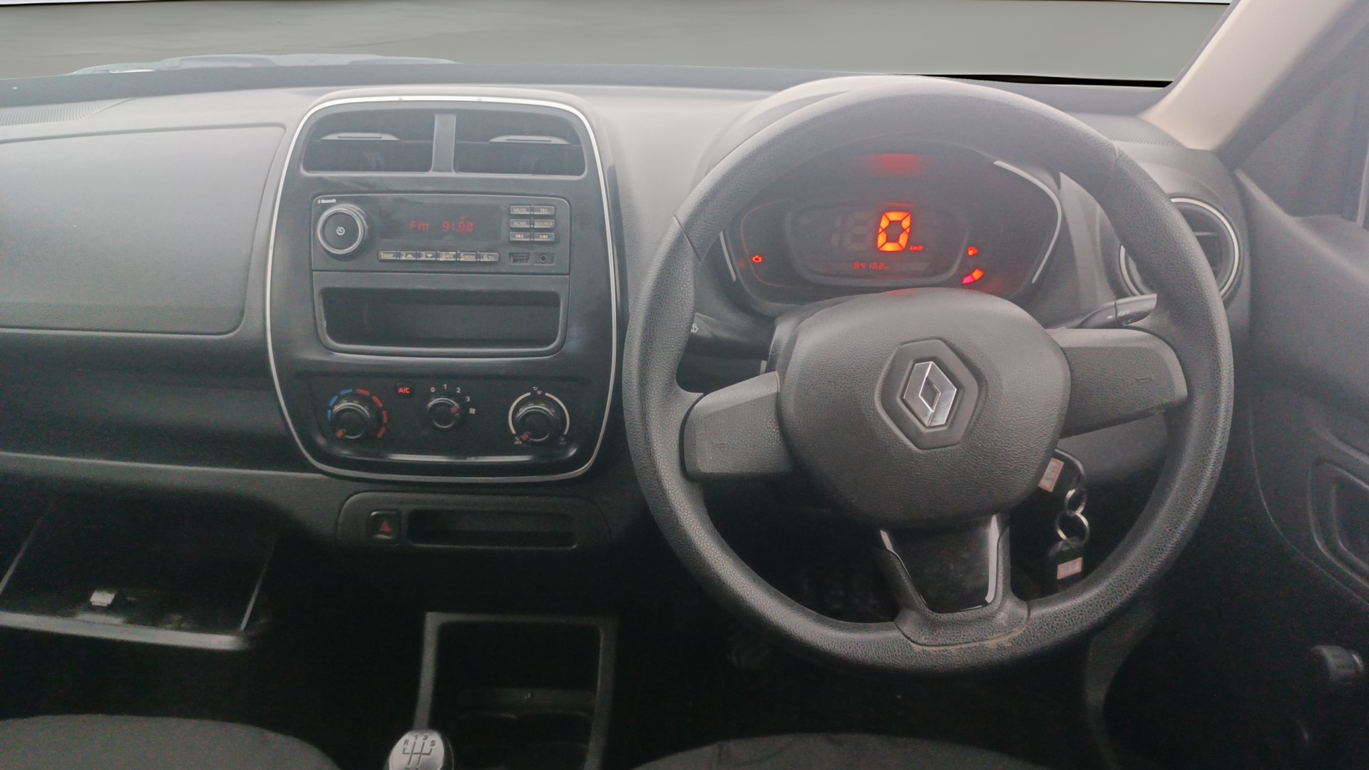 View 2017 Renault Kwid RXL 1.0 Image 12 Used 2017 Renault Kwid RXL 1.0 Image 12