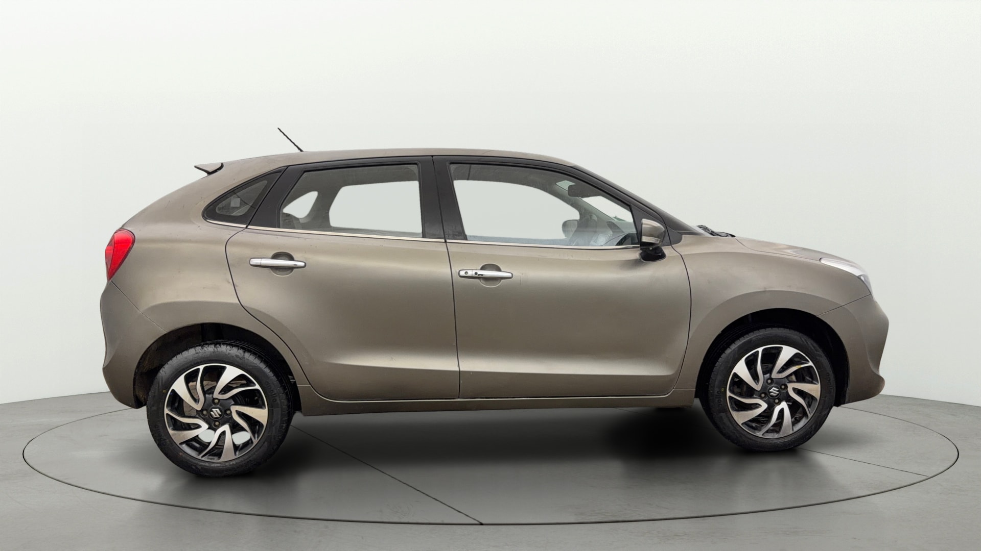 View 2019 Maruti Suzuki 1000 Base Variant Image 8 Used 2019 Maruti Suzuki 1000 Base Variant Image 8