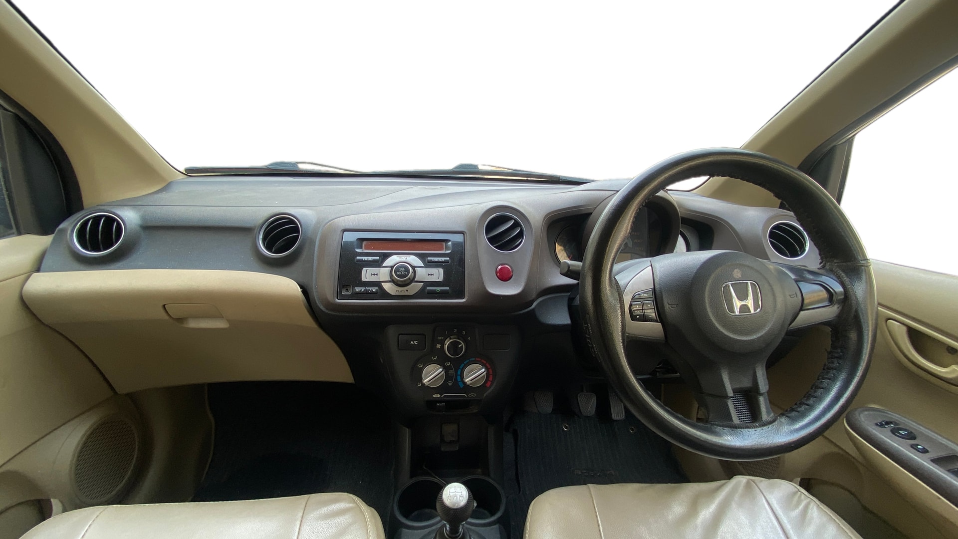 View 2014 Honda Amaze E MT Petrol BS IV Image 15 Used 2014 Honda Amaze E MT Petrol BS IV Image 15