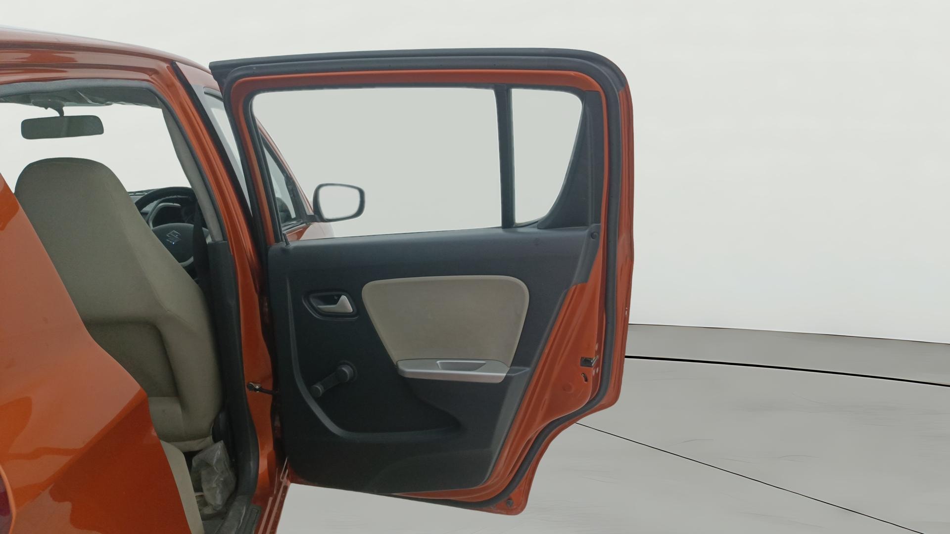 View 2016 Maruti Suzuki Alto K10 LX Image 7 Used 2016 Maruti Suzuki Alto K10 LX Image 7