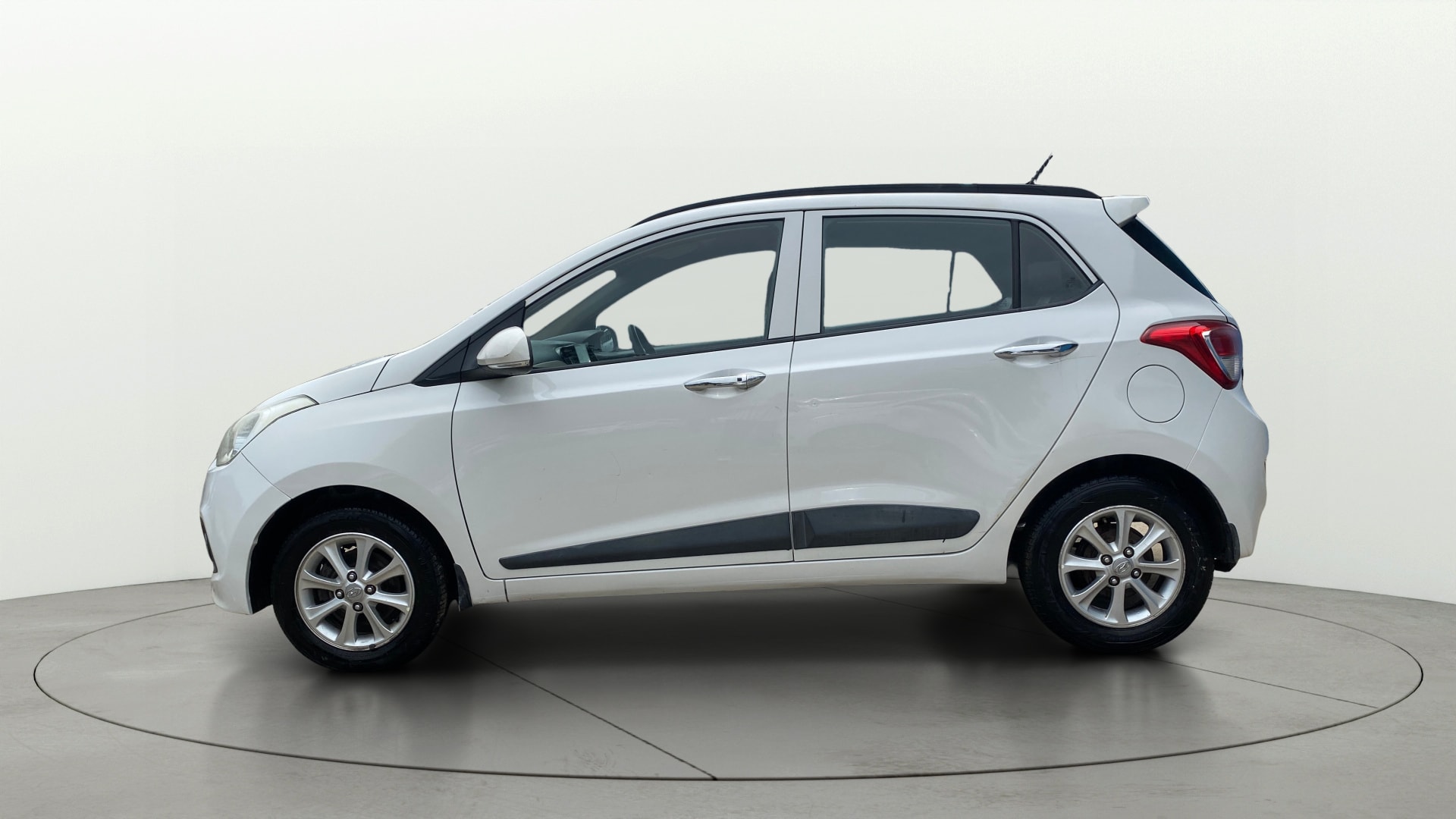 View 2014 Hyundai Grand i10 1.2 Asta Petrol Image 25 Used 2014 Hyundai Grand i10 1.2 Asta Petrol Image 25