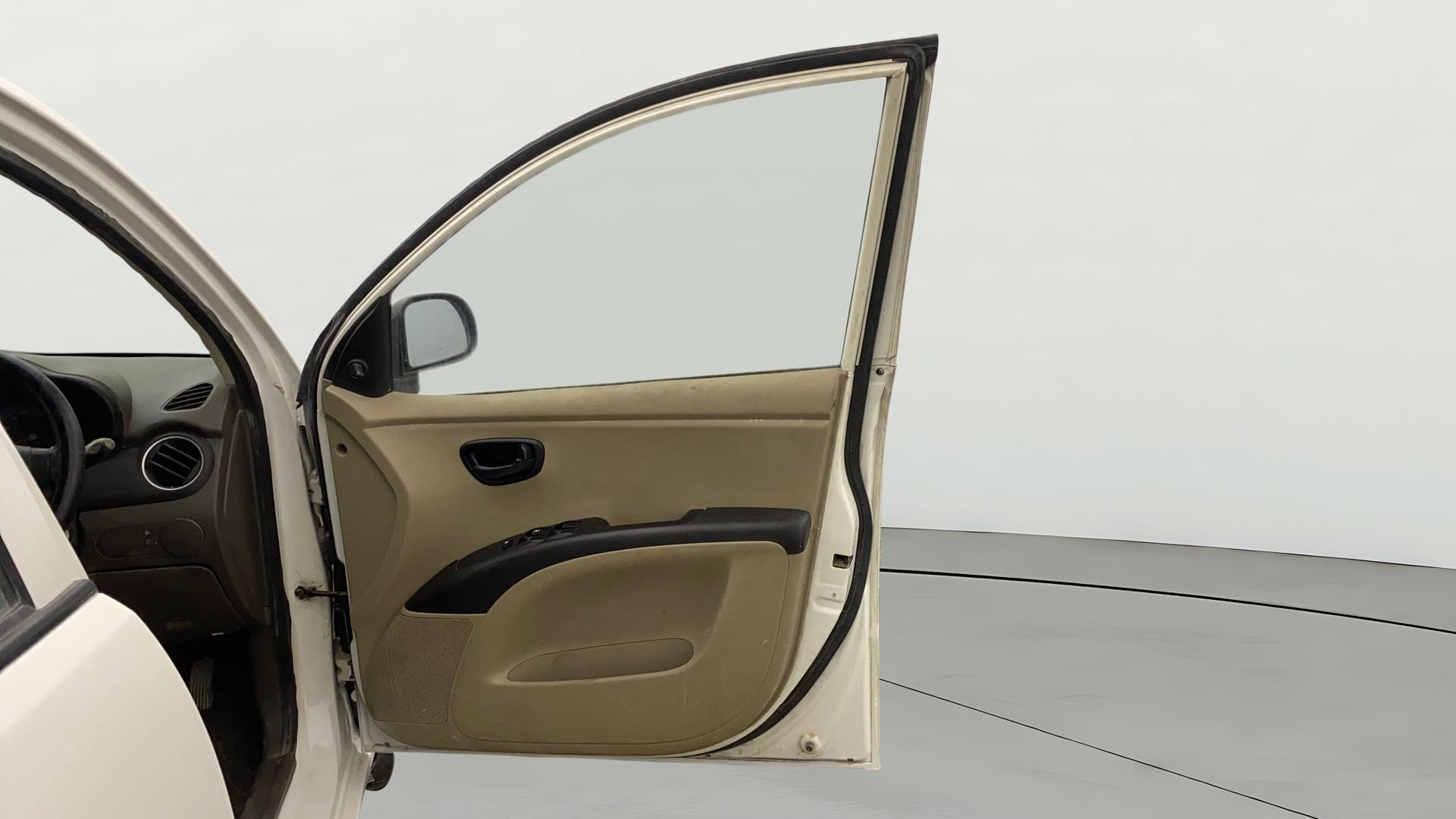 View 2014 Hyundai i10 1.1 Magna Image 43 Used 2014 Hyundai i10 1.1 Magna Image 43